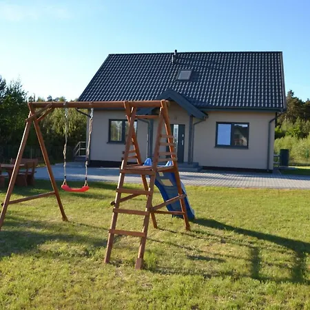 Holiday home Dom Wakacyjny Albert Mieroszyno